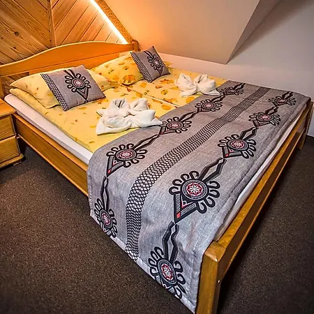 Gran Jacuzzi & Sauna Bed & Breakfast