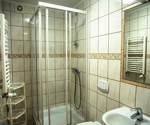 Gran Jacuzzi & Sauna Bed & Breakfast